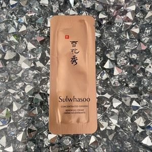 FREE with any Purchase! Sulwhasoo Moisturizer Sample